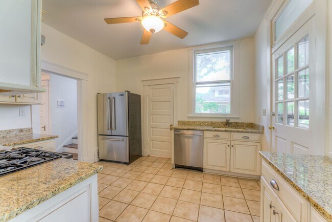 Building Photo - JULY MOVE IN SPECIAL - 1/2 OFF FIRST MONTH...