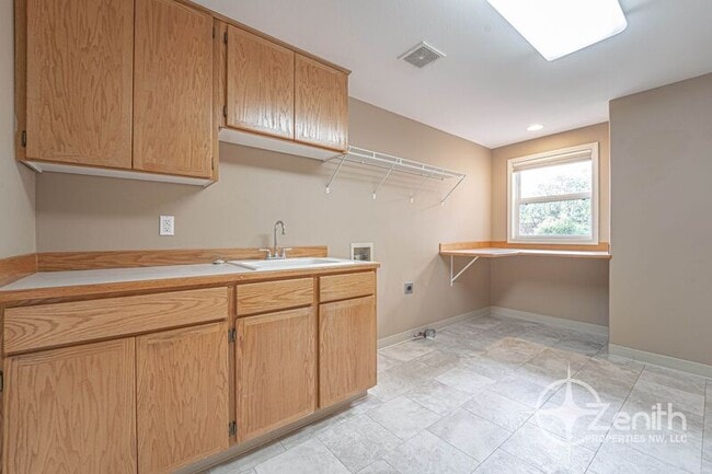 Building Photo - 2109 NW 47th Ave