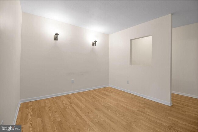 Building Photo - 5870 Thunder Hill Rd