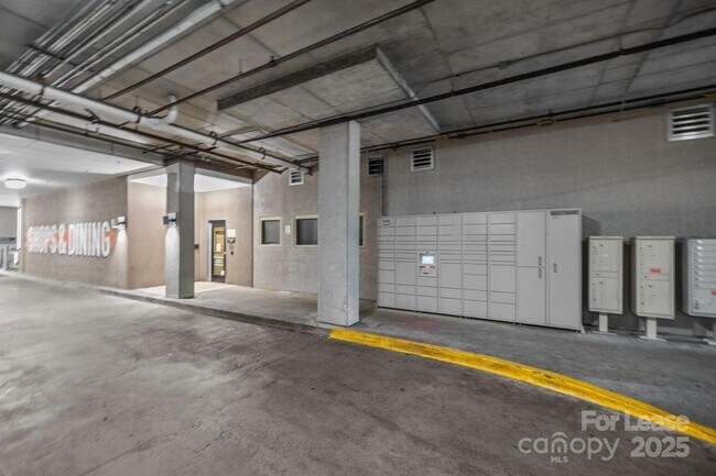 Building Photo - 1315 East Blvd