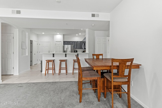 Building Photo - 14000 N 94th St