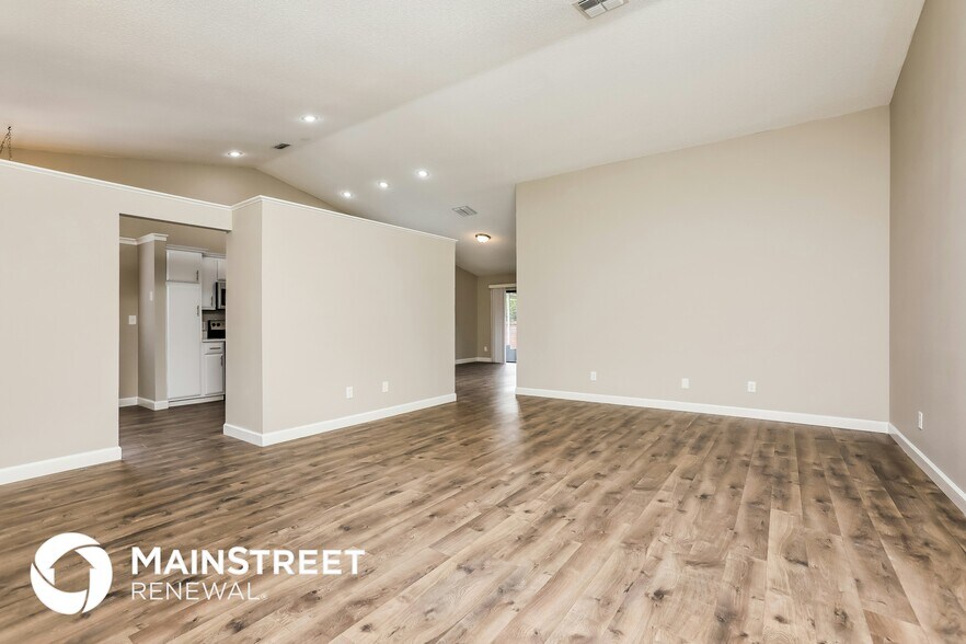 Building Photo - 616 Charing Cross Ct