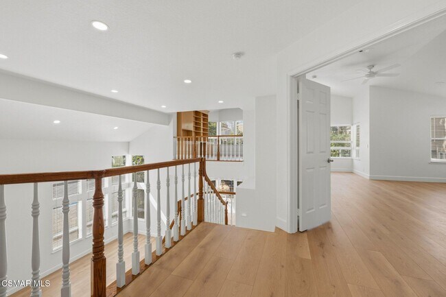 Building Photo - 658 Elevar Ct