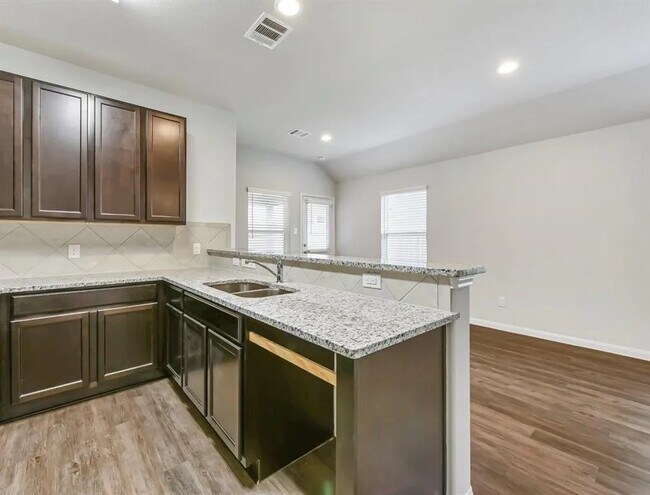 Building Photo - 5411 James Michael Dr