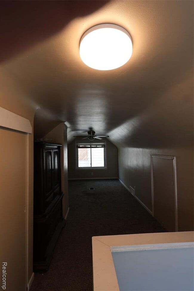 Building Photo - 27226 Lawnwood St