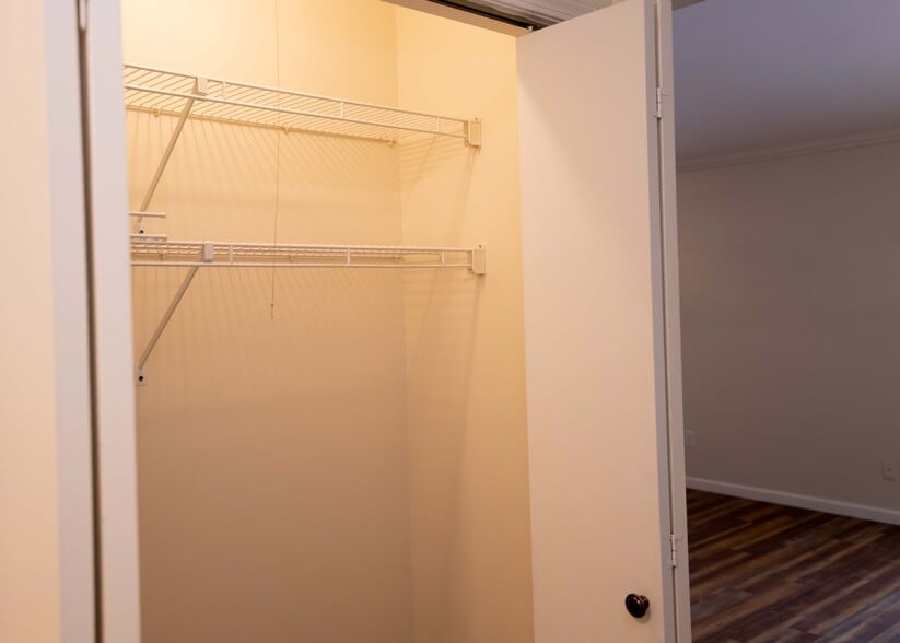 Building Photo - 106 Pierre Pl