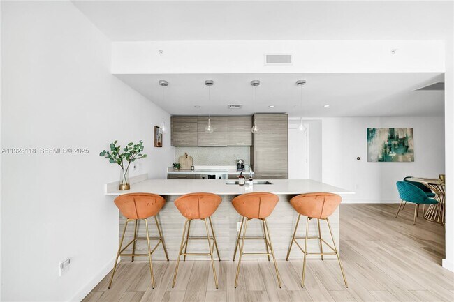 Building Photo - 1300 S Miami Ave