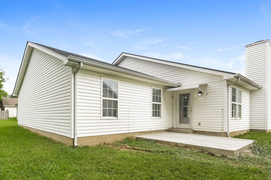 Building Photo - 492 Cedar Park Cir