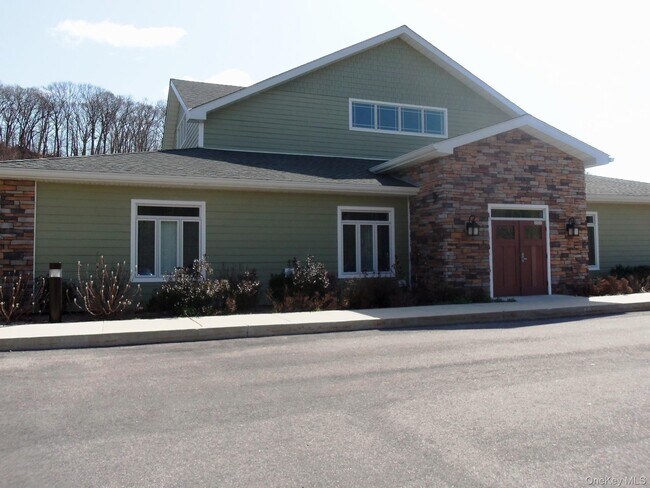 Building Photo - 142 Bannon Ave