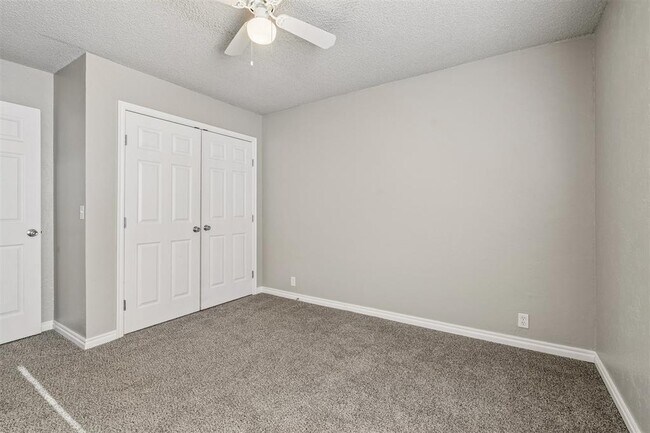 Building Photo - 217 Cypress Dr