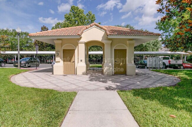 Building Photo - 3338 Robert Trent Jones Dr