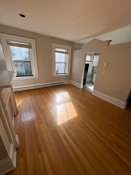 Building Photo - 53 E Springfield St