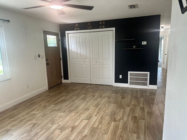 Building Photo - 2781 Fulford St