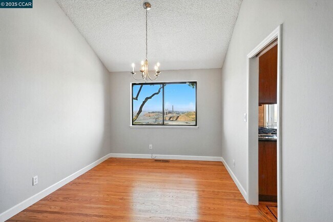 Building Photo - 267 Duperu Dr