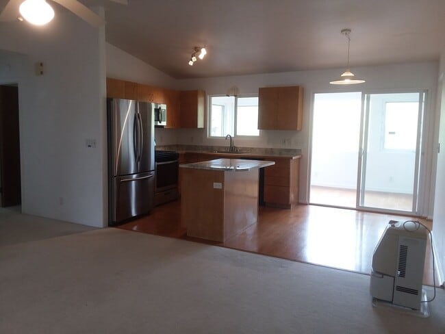 Building Photo - 64-5312 Iokua Place