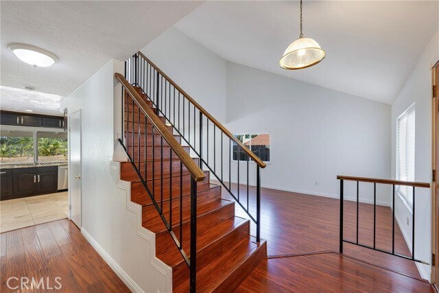 Building Photo - 1604 Avenida Del Vista