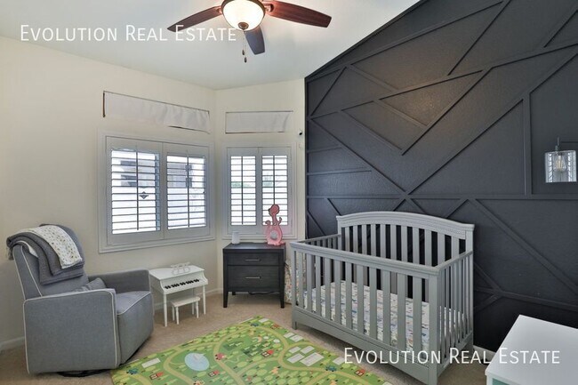 Building Photo - 1542 E Beacon Dr