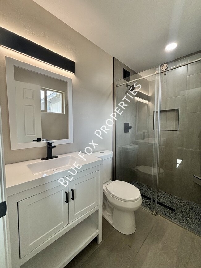 Building Photo - 2480 Rose Peak Dr