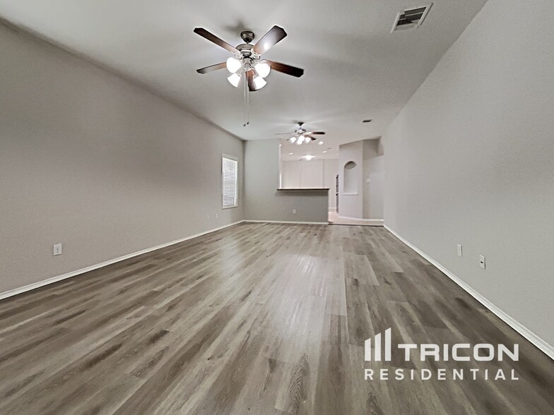Building Photo - 22103 Silverfield Park Ln