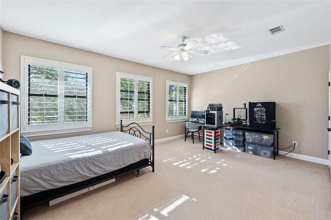 Building Photo - 3205 Rustic River Cove