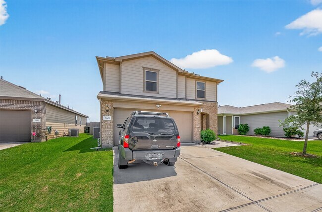 Building Photo - 2623 Hawthorn Park Ct