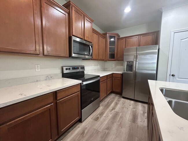 Building Photo - 4425 E Los Altos Dr