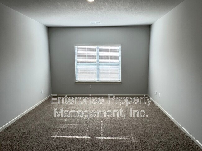 Building Photo - 55 Burr Oak Cv