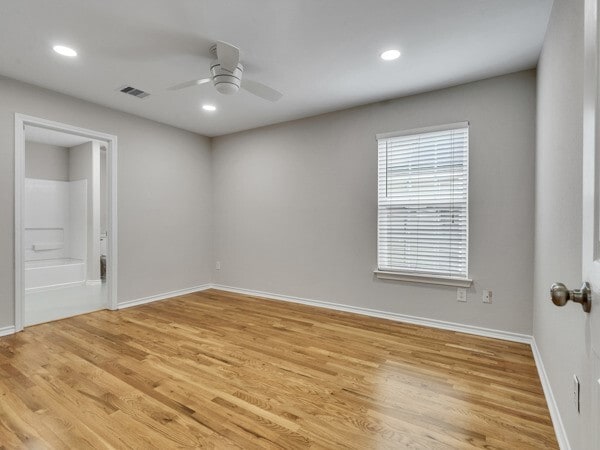 Building Photo - 1105 Panama St