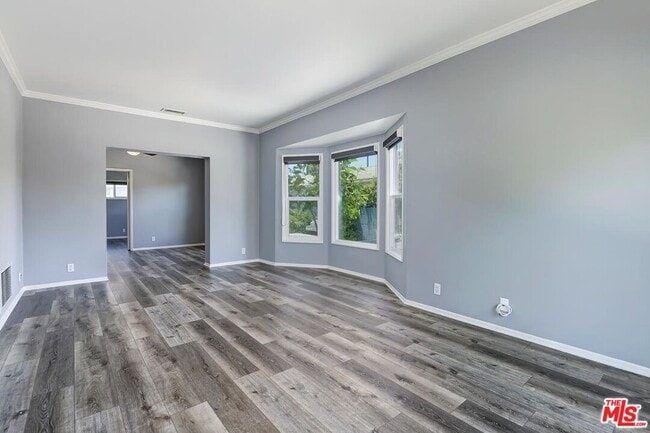 Building Photo - 2002 20th St