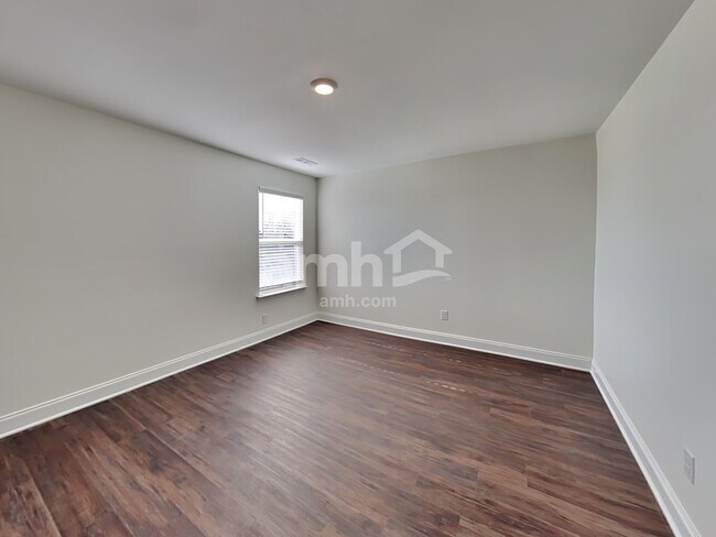 Building Photo - 123 Marin Dr