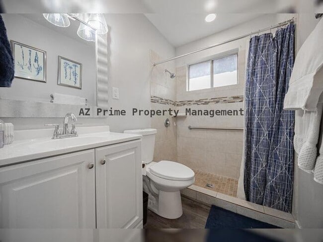 Building Photo - 3031 S Rural Rd