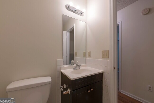 Building Photo - 5249 Cherry Hill Ln