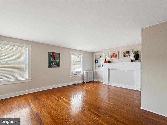 Building Photo - 321 N Braddock St