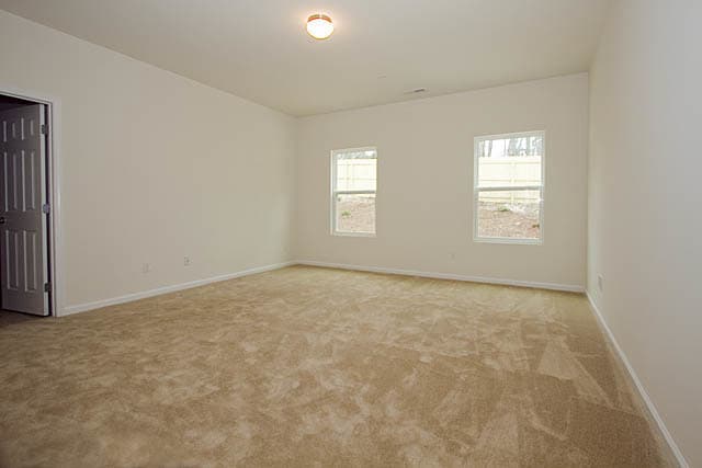 Building Photo - 5-Bedroom Home in Raleigh’s Johns Point Co...