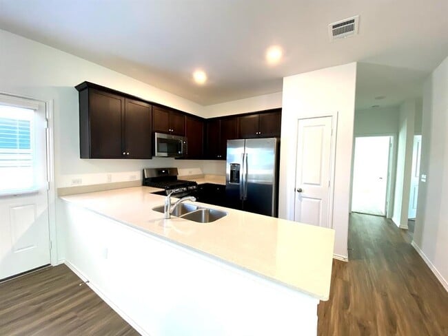 Building Photo - 14217 Sandrock Bnd