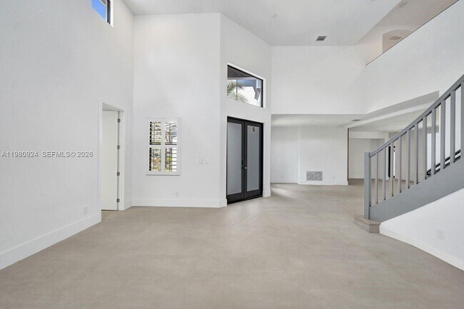 Building Photo - 4100 E Gardenia Ave