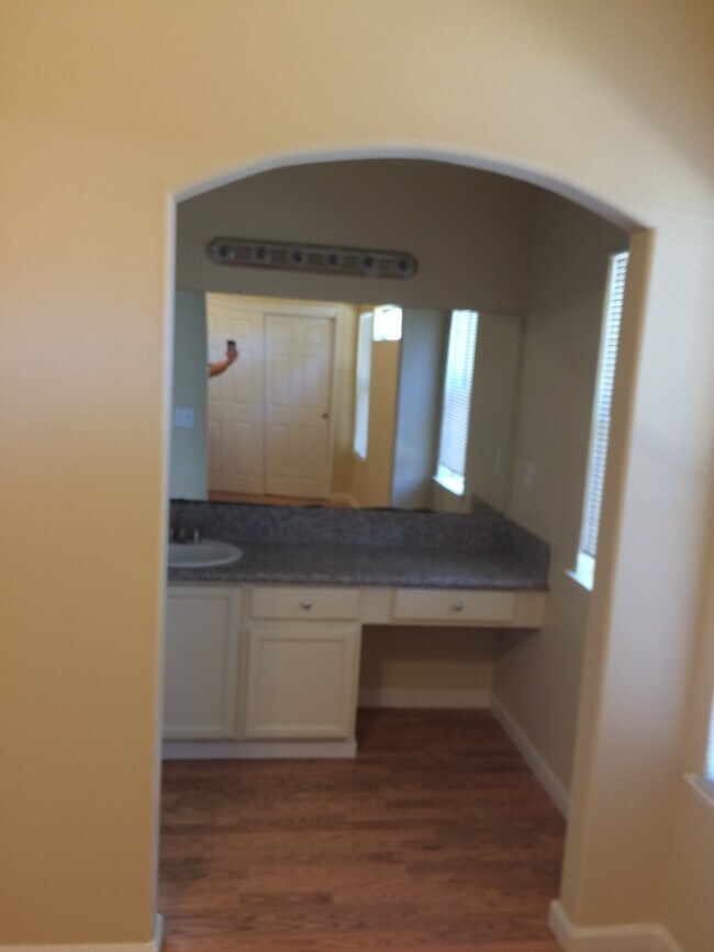 Building Photo - Madera Home for Rent