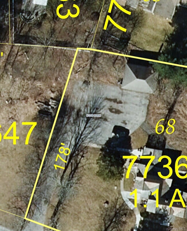 Building Photo - 165 S Cross Rd