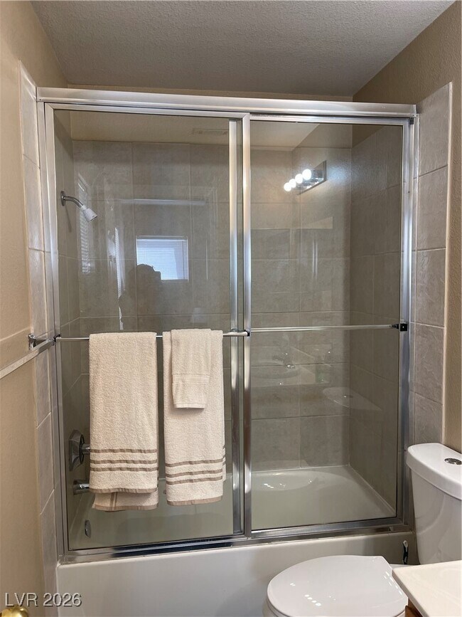 Building Photo - 1401 Beaver Spring St