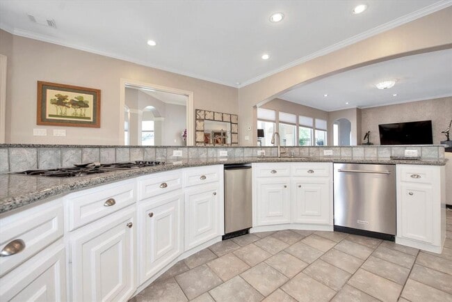 Building Photo - 70 Blooming Grove Ln
