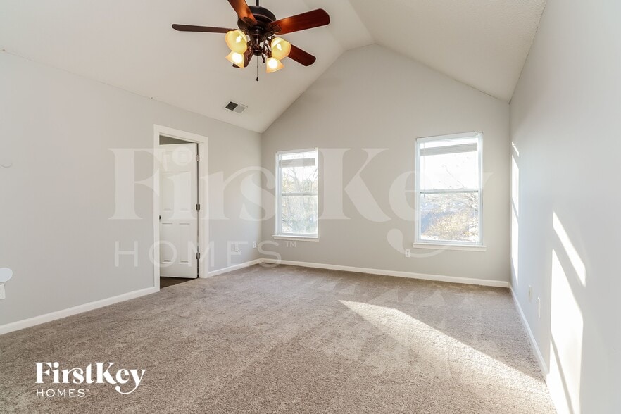 Building Photo - 613 Pipkin Dr