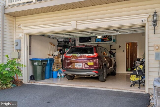 Building Photo - 22595 Willington Square