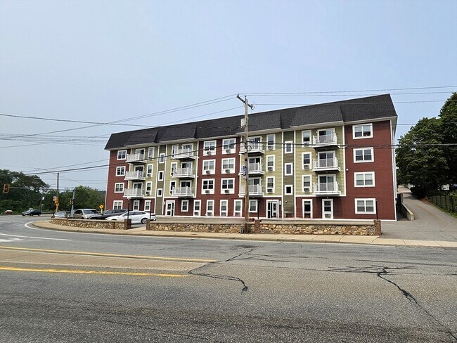 Building Photo - 275 W Main St