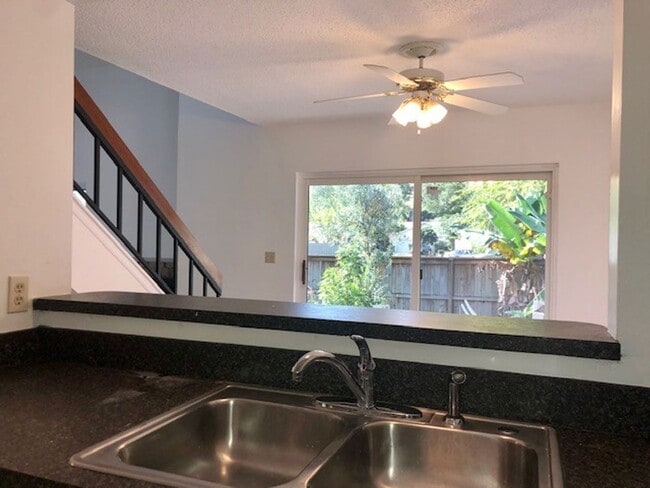 Building Photo - MOVE IN MARCH! 2 Story-Spacious 3 beds 2.5 bath townhouse with attached 2 car garage!!