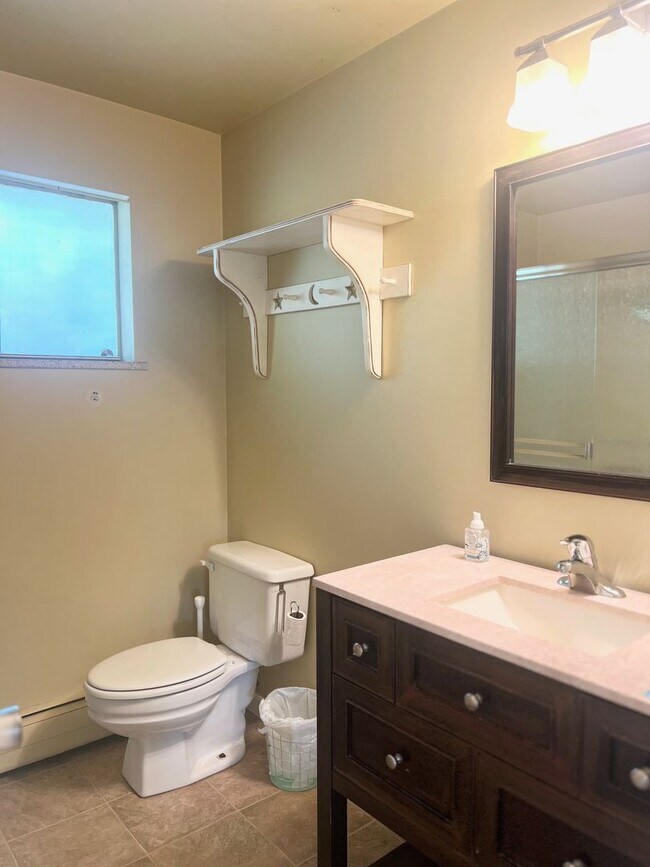 Building Photo - 2 bedroom, 1 Bath, 2nd Floor Condo - Old Town Fort Collins, CO