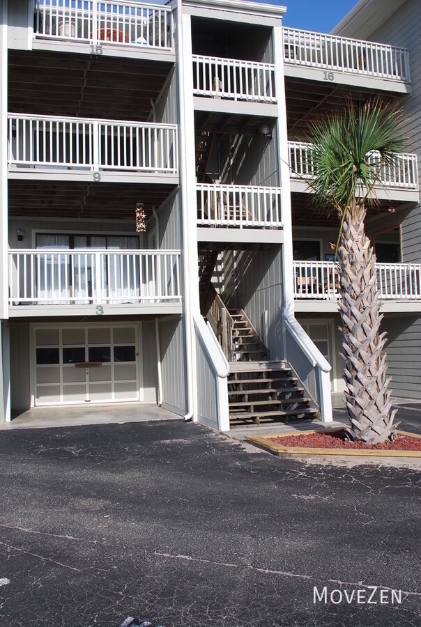 Building Photo - 1801 Canal Dr