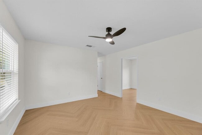 Building Photo - 1008 Wilks Ave