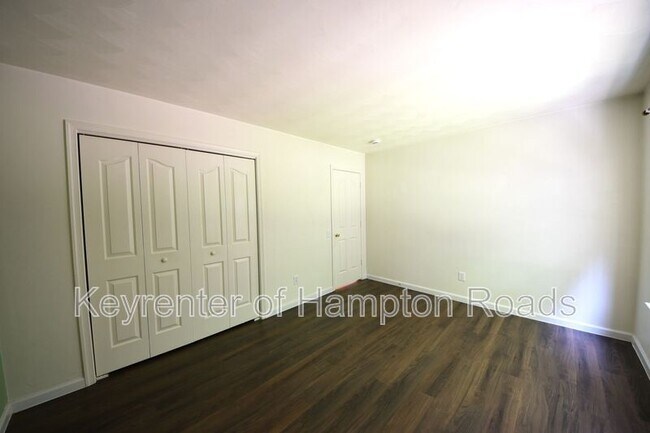 Building Photo - 1109 Lady Ashley Dr