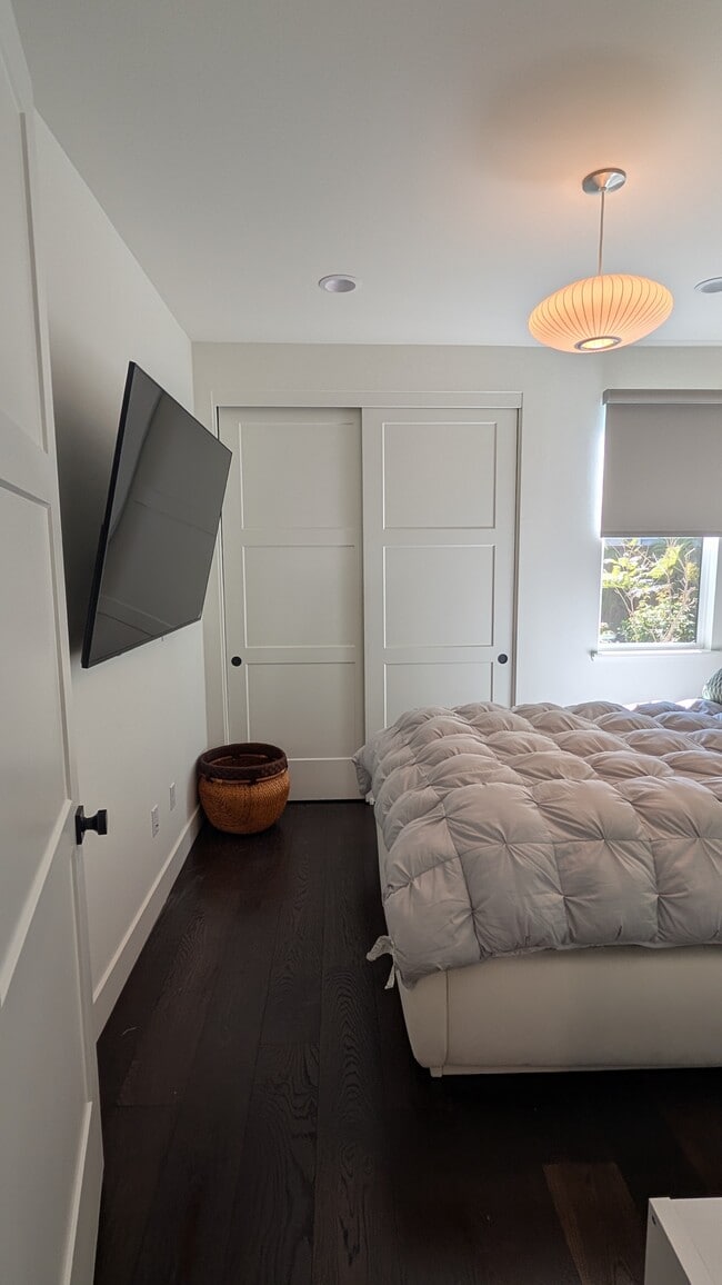 Building Photo - 1604 Winding Creek Way