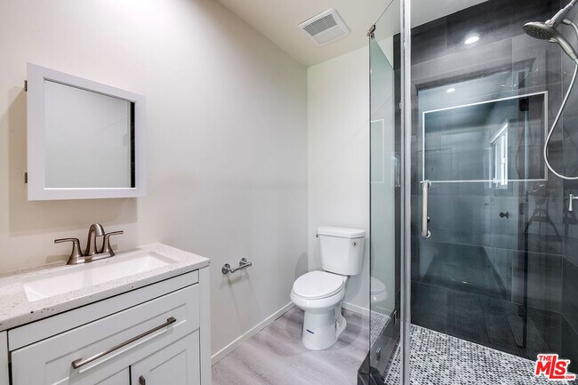 Building Photo - 3643 Ballina Canyon Rd